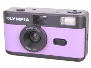 מצלמת פילם 35mm מבית Olympia בעיצוב רטרו