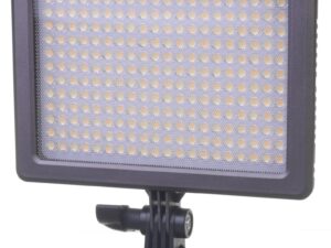 פנס לד NanGuang Mixpad 32